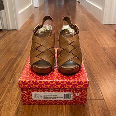 Like New Tory Burch Jodie Tumbled Leather Platform Heel In Royal Tan. In Original Box. Size 10. Barely Worn As You Can See From Photo Of Soles. Brown Leather Heels With Leather Footbed, Woven Leather Heels With Round Toe, Tan Leather Closed Toe Heels, Brown Leather-lined Wedge Heel Sandals, Brown T-strap Toe Ring Sandals With Leather Sole, Brown Synthetic Wedge Sandals With 4-inch Heel, Tory Burch Shoes, Tan Brown, Tumbling