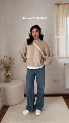 Cute Sweater And Sweatpants Outfits, Modest Fits Streetwear, Beige Sweater Outfit Aesthetic, Monochromatic Christmas Outfit, Loose Pants Winter Outfit, Oat Cardigan Outfit, Winter Outfits With Trench Coats, Smart Casual Outfit Midsize, Cute Winter Office Outfits