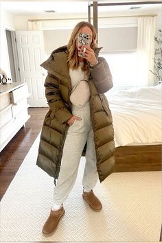 Shopbop sale, puffer coat sale, winter style, athleisure, Abercrombie sale Follow my shop @stylecusp on the @shop.LTK app to shop this post and get my exclusive app-only content! #liketkit #LTKsalealert #LTKSeasonal #LTKshoecrush @shop.ltk Style Uggs, How To Style Uggs, Style Athleisure, Minimal Chic Style, Athleisure Outfit, Athleisure Outfits, Fashion Tips For Women, How To Style, Winter Style