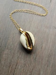 Cowrie Shell Necklace, Gold Shell Necklace, Gold Cowrie Shell, Boho Necklace, Layering Necklace, Gol Adjustable Pendant Shell Necklace As Gift, Handmade Gold Long Shell Necklace, Gold-plated Shell Shaped Jewelry, Handmade Gold Shell-shaped Necklace, Handmade Gold Shell Necklace, Gold Handmade Shell-shaped Necklace, Gold Shell Jewelry With Adjustable Chain, Gold Bohemian Shell Pendant Necklace, Gold Plated Shell Necklace For Gifts