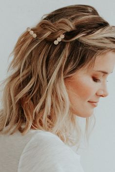 Southern Hair, Bobby Pin Hair, Tiny Hair, Bridal Hairpins, Silver Hair Pin, Short Curls, Glossy Hair, Bridesmaid Hair Down, Pin Hair