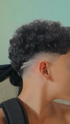 V Fade Curly Hair, Short Curly Hair Fade, Low Fade Curly Hair Men, Curly Hair Low Fade, Low Drop Fade Curly Hair, Burst Fade Curly Hair, Curly Haircut Men, Best Hair Trimmer