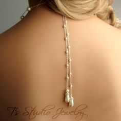 EMMA Pearl Back Drop Lariat Bridal Necklace Winter Bridal Jewelry, Diy Pearl Necklace, Beautiful Bridal Jewelry, Studio Jewelry, Bridal Pearl Necklace, Bridal Accessories Jewelry, Wedding Items, Pearl Jewelry Wedding, Bridal Fashion Jewelry