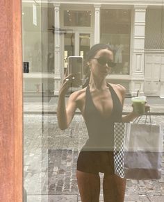 Isabelle Mathers, Body Inspiration, Oui Oui, Photo Dump, Body Goals, Dream Life, Pretty People, Pilates, Photography Poses