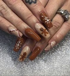 Trending Acrylic Nails Christmas, X Mas Nails Christmas Ideas, Cute Nails For December, Nails Krismas, Cute Nail Ideas Winter, Seasonal Nail Ideas, Holiday Nails Aesthetic, Nails Inspiration Disney, Christmas Builder Gel Nails