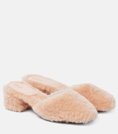 Clio Shearling Mules in Pink - Khaite | Mytheresa Chic Winter Slip-on Mules, Winter Slip-on Mules, Leopard Print Pumps, Mid Heels Pumps, Satin Pumps, Painting Leather, Leather Chelsea Boots, Patent Leather Pumps, Studded Leather