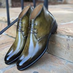 Chukka Boot – Michael Darren Shoes Boots Look, Mens Boots Fashion, Chukka Boot, Chukka Boots, Italian Leather, Boots Men, Me Too Shoes, Olive Green, Dress Shoes Men