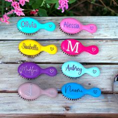 Personalized Mini Wet Brushes for Girls, Hairbrush with Name, Dance Favors, Dance Team Gifts, Cheer Team Gifts, Cheer Favors, Party Favors These adorable personalized MINI wet brushes make a great gift for so many different occasions!  They are perfect for: -Teenage Girl Gifts/Favors -Birthday Party Favors -Bridal Party Gifts -Dance and Cheer Team Gifts -Stocking Stuffers -Easter Basket Stuffers -Valentine's Day Gift -Spa Parties -Flower Girls -Kids Travel Gifts The list is endless!  ♥ SIZE: 5.5 Cheer Favors, Guard Gifts, Cheer Team Gifts, Dance Team Gifts, Business Diy, Easter Basket Stuffer, Cheer Team, Dance Team, Wet Brush