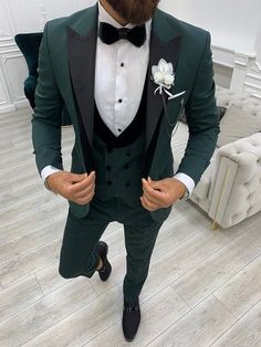 Peak Lapel Tuxedo, Green Suit Men, Tuxedo Wedding Suit, Men Suits Wedding, Tuxedo Colors, Shawl Collar Tuxedo, Green Tuxedo, Suits Prom, Flower Chain