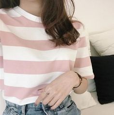 Harajuku Striped Casual T-shirt Casual Pink Outfits Simple, Casual Oversized Outfits For Women, Black Pink And White Outfits, Black White And Pink Outfit, Korean Tops For Women, Trendy T Shirts For Women, Simple Kawaii Outfits, Pink T Shirt Outfit, Harajuku Fashion Street