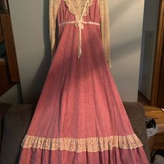 Beautiful Gunne Sax Dress Size 7 Sax Dress, Gunne Sax Dress, Gunne Sax, Red Brown, Size 7, Maxi Dress, Size 6, Womens Dresses, Sewing