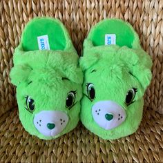 New Care Bears “Lucky Bear” Adult Slippers. Memory Foam Footbed Makes These Super Softy! Perfect For That Comfy Cozy Quarantine Look! *No Offers - Price Is Final Small - Sole Measures 9.5” - Fits Size 4, 5, 6, & 7 (7 Is Borderline) Large - Sole Measures 11.5” - Fits Size 8, 9, 10, & 11 (11 Is Borderline) Cute Green Slippers With Round Toe, Care Bear Slippers, Playful Green Slippers With Round Toe, Carebear Pajamas, Teady Bear Slippers, Lucky Bear, Care Bears Merchandise, Care Bears Daydream Bear, Dolls Kill Shoes