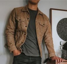 Rugged Casual Mens Style, Men Outfits Spring, First Date Outfit Men, Mens Clothing Styles Fall, Heritage Style Men, Rugged Men Style, Khaki Jacket Outfit, Men's Casual Outfits, Mountain Man Clothing