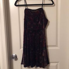 Size Small Urban Outfitters Velvet Dress Nwt Sold Out Everywhere Beautiful Velvet Material Very Classy, Beautiful Fit 90s Velvet Dress, 90s Velvet, Urban Dresses, Urban Outfitters Dress, Velvet Lace, Velvet Material, Purple Black, Velvet Dress, Boho Bohemian