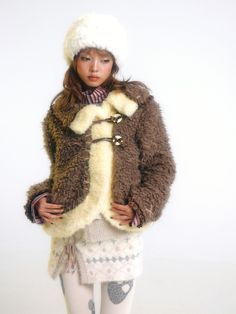 Coat With Scarf, Leopard Fur Coat, Fur Coat Outfit, Winter Chic, Classic Jacket, Fur Scarf, Eclectic Fashion, Baby Costumes