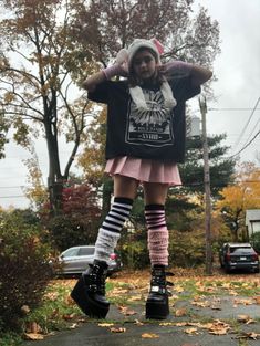 Pastel Grunge Outfits, Soft Emo, Pastel Emo, Goth Gifts, How To Impress, Pastel Goth Outfits, Pastel Goth Fashion, Alt Outfits, Kawaii Goth