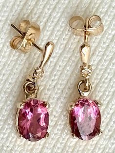 Natural Pink Topaz 18k solid real gold earrings Colombian art Earrings Details Metal: 18k Yellow Gold Weight: 2 grams Topaz Carats weight: 1.9 Length: 24 mm Width: 4.5 mm. - A good investment since 18k solid gold items hardly go down in value and in fact would go up in value long term. * It's a very flattering minimalist earring perfect for any occasion. Packing Each order will be beautifully packaged for gift giving in a jewelry box. Real Gold Earrings, Colombian Art, Gold Items, Minimalist Earring, Art Earrings, Pink Topaz, Fine Jewellery Earrings, Minimalist Earrings, Gift Giving