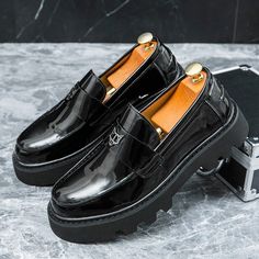 Product Show： Black Loafers Men, Men Dress Shoes, Dress Loafers, Loafer Slippers, Shoes Handmade, Black Loafers, Breathable Shoes, Handmade Shoes, British Style