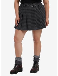 Checkered Skirt Plus Size, Pleated Skirt Plus Size, Plus Size Hot, Right Arrow Icon, Skirt Plus Size, 90s Aesthetic, Plus Size Skirts, Hoodie Girl, Hot Topic