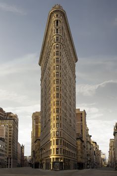 the flat iron building in new york city, ny is one of many famous buildings