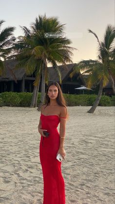 Long Party Dress, Chique Outfits, Looks Party, Dinner Outfits, Party Dress Long, Mode Inspiration, Vacation Outfits, Fancy Dresses