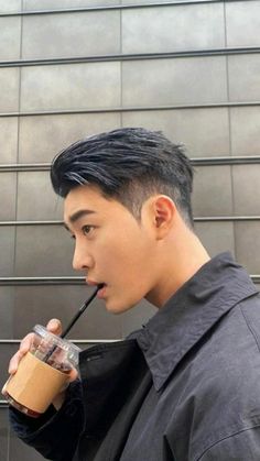 Haircuts For Round Faces Men Asian, Low Skin Fade Haircut Men Long Hair, Korean Mid Part Hair Men, Low Fade Haircut Mens Asian, Low Fade Asian Haircut, Short Mens Asian Haircut, Asian Guy Hairstyles Short, Asian Man Haircut Undercut, Short Asian Haircut Men Fade