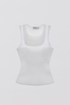 SPRING 2024 WOMENS COLLECTION The Oakley Tank in White. Step into sleek sophistication with this elegantly designed piece featuring an integrated bralette. Its figure-hugging silhouette and classic round neckline define a modern silhouette. White Seamless Sleeveless Activewear, Playful White Sleeveless Sleepwear, White Sleeveless 4-way Stretch Activewear, White Moisture-wicking Tank Activewear, White Bralette, Parsons School Of Design, Fashion Institute, Lifestyle Design, Jonathan Simkhai