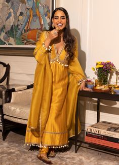 Mango Yellow Kurta Set Seeaash - Fabilicious Fashion New Suit Design, Shalwar Kameez Designs, Suit Neck Designs, Mango Yellow, Yellow Kurta, Chanderi Dupatta, Organza Suits, Kurta Set For Women