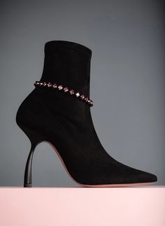 Luxury Vegan Shoes Are Finally, Actually Happening—Discover New Sustainable Labels Alfredo Piferi and Aera | Vogue Rhinestone Anklet, Vegan Heels, Luxury Boots, Luxury Shoes Women, Crystal Anklet, Faux Suede Boots, Shoe Crafts, Vegan Boots, Emo Outfits