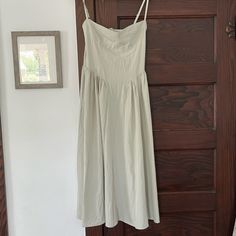 Brand New, Never Worn! Love This Dress But It Doesn’t Fit! A Size Small, But It’s From Amazon And Doesn’t Have Tags Except One That Says 100% Polyester. It Has Pockets. Casual Cotton Sundress With Sweetheart Neckline, Cool Green, Dress With Pockets, Green Dress, Spaghetti Strap, Love This, Spaghetti, Midi Dress, Womens Dresses