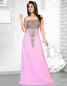 ❤Inshallah❤️ Rich Evening Gown 👗 Shop latest Kaftan which are made up from best quality fabrics with latest styles from our large collections at https://bit.ly/3eafqPe Shop Now : https://bit.ly/3wzaZqK Buy online @ $121.95 #kaftangown #kaftannearme #kimonokaftan #pakistanikaftandress #beadedkaftan #dubaikaftandress #arabicattire #caftan Ramadan Outfits, Eid Collection 2022, Queen And Princess, Islamic Wear, Eid Clothes, Gowns Online Shopping, Pink Evening Gowns, Modest Evening Dress, Baby Pink Color