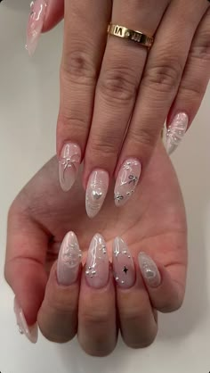 Cool Wedding Nails, Natural Acrylic Nails With Design, Acrylic Nails 2024 Trends, Nail Designs Simple Classy, Natural Nails With Design, Trending Nails 2024 Summer, Clear Nail Art Designs, Almond Nail Designs Trending Now, 2024 Nail Trends