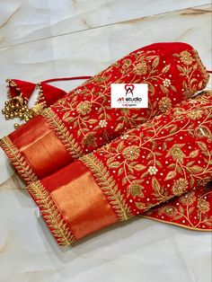 Red Blouse Design, Magam Work Designs, Indian Blouses, Gold Saree, Blouse Ideas, Galaxy Images