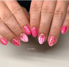 Bright Pink Nails With Design, Pink And Green Nails Design, 2025 Nails, March Nails Spring, Hair And Nails, Art Ideas, Nail Art, Valentines, Nails