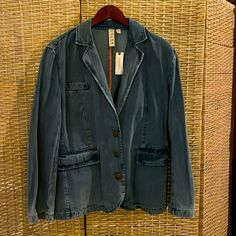 Denim Jacket Casual Medium Wash Single Breasted Blazer, Casual Medium Wash Single-breasted Blazer, Casual Single Breasted Blazer, Spring Workwear Washed Blue Denim Jacket, Spring Utility Blazer With Patch Pockets, Light Wash Denim Jacket For Spring Workwear, Spring Denim Blazer With Pockets, Casual Denim Single Breasted Blazer, Casual Denim Single-breasted Blazer