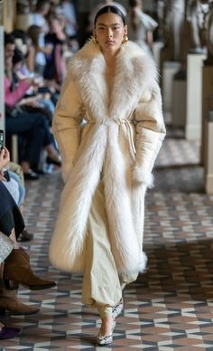 Copenhagen Spring, La Fashion, How To Pose, It's Cold, Outfit Inspo Fall, Fashion Show Collection, The Villain, Winter Looks