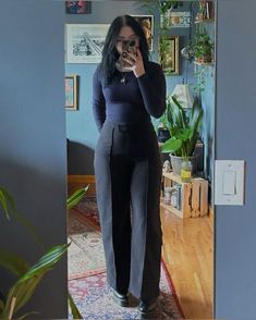 Office Job Outfits Curvy, Optometrist Outfit, Clinical Psychologist Outfit, Modest Fashion Outfits College, Psychology Outfits, All Black Business Casual, Corp Goth Work Outfits, Job Interview Outfit For Women Casual, Buisness Casual Outfits