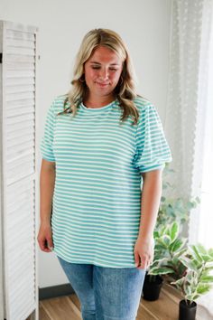 plus womens texture stripe aqua mint puff short sleeve top Curvy Fashionista, Short Leggings, Kimono Fashion, Striped Tee, Dresses With Leggings, Fashion Tops, Puff Sleeves, Indiana, Dress Skirt