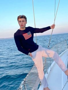 Casual Ralph Lauren Outfits Men, Ralph Lauren Boys Outfits, Ralph Lauren Aesthetic Men, Stockholm Style Boys, Aesthetic Ralph Lauren, Ralph Lauren Men Outfits, Stockholm Style Outfits, Sailing Style, Mens Fashion Aesthetic