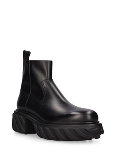 Leather upper. Side zip closure. Back pull loop. Logo details. Treaded rubber sole White Tractor, Loop Logo, Off-white Logo, Black Chelsea Boots, Leather Chelsea Boots, Black Leather Boots, Black Ankle Boots, Leather Ankle Boots, White Leather