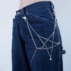 *14" Pocket Chain *Garter Detail Strap *Stainless Steel or 18K Gold Plated Option *Handmade in Los Angeles Y2k Outfits Codes, Y2k Outfits Black Women, Y2k Outfits Black, Plus Size Y2k Outfits, Birthday Y2k, Couple Y2k, Outfits Japan, Chain Garter, Christmas Y2k