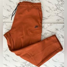 New/ Authentic Nike Sportswear Tech Fleece Utility Jogger Pants Bronze Style Dm6453-825 Men Size Xl Offers Welcomed Mens Joggers Sweatpants, Grey Tights, Nike Sportswear Tech Fleece, Track Pants Mens, Pants Nike, Nike Force, Nike Classic, Tech Pack, Nike Sweatpants