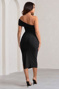 Our silhouette-enhancing Odelia midi dress is the answer to your special occasions this season. Carefully designed with our premium jersey fabric in a classy black hue. this sophisticated one shoulder bardot is perfect for revealing your feminine shoulders and its flattering ruching side detail complete with a side split will contour your beautiful hourglass figure. This midi dress is perfect for your next winter wedding. VIP party or black-tie event. A gorgeous blend of luxe design with a glamo Feminine Shoulders, Luxe Design, Black Dress Prom, Black Tie Gala, Christmas Party Dress, Ruched Midi Dress, Black Velvet Dress, Black Tie Event, Side Split