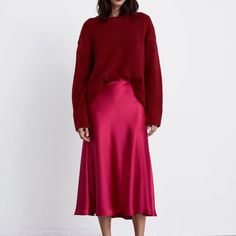 New Zara Skirt. Zara Long Winter Skirt, Zara Long Skirt For Winter, Zara Flared Maxi Skirt, Zara Relaxed Flared Maxi Skirt, Zara Long Pleated Skirt, Zara Flowy Midi Skirt, Zara Flared Skirt For Fall, Zara Maxi Skirt For Fall, Zara Relaxed Fit Maxi Skirt For Fall