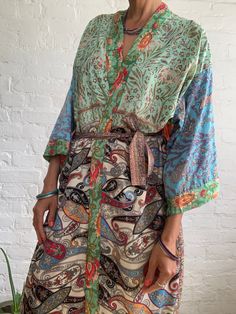 "This is colourful daily robe made patchwork of different silky materials  It is super comfy home robe or cover up with jeans and t shirt easy to wear light and flowy  with pockets and short side splits always made one of a kind free size length 55\" more available at  https://www.etsy.com/shop/AltheaStores? Thank you for looking" Bohemian Robes, Boho Street Style, Loose Cardigan, Beautiful Kimonos, Boho Kimono, Urban Street Style, Long Kimono, Romantic Dress, Side Splits