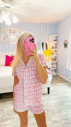 Preppy Southern Outfits, Roller Rabbit Pjs, Preppy Pajamas, Preppy Pjs, Roller Rabbit Pajamas, Southern Preppy Outfits, Preppy Pfps, Preppy Ootd, Preppy Inspiration