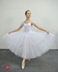 Professional ballet dress costume for adult and children P 0603 White Ballet Dress, Dream Daughter, Diy Fairy Wings, Nutcracker Costumes, White Dance, Ballerina Costume, Professional Ballet, Ballerina Outfit, Dress Bodice