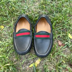 Size 25 Toddler. Shoes Are In Great Conditions. Gucci Slip-on Tassel Loafers For Business, Gucci Loafers, Gucci Black, Gucci Shoes, Black And Tan, Kids Shoes, Dress Shoes, Kids Shop, Loafers