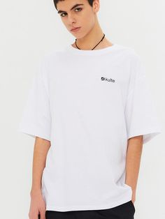 This basic T-shirt is simply detailed with icon logo print at chest. It's made from light and cool touch single jersey in relaxed silhouette for comfortable wear.- Ribbed crew neck- Logo print at chest and back - Drop shoulder- Short sleeves- Point logo label at side- Loose fit- Unisex wear Basic Relaxed Fit T-shirt With Logo Print, Cotton T-shirt With Logo Print, Essential Cotton T-shirt With Letter Print, Essential Short Sleeve T-shirt With Logo Print, Essential Relaxed Fit T-shirt With Logo Print, Essential Short Sleeve T-shirt With Graphic Print, Essential Short Sleeve Graphic T-shirt, Relaxed Fit Essential T-shirt With Letter Print, Essential Graphic Print T-shirt For Streetwear