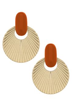 The Lola Fluted Metal & Resin Statement Earrings in Burnt Orange are a perfect blend of elegance and boldness. The fluted metal adds a touch of sophistication while the resin statement pieces add a pop of color. With these earrings, you can effortlessly elevate any outfit. Orange Metal Earrings, Burnt Orange, Statement Pieces, Statement Earrings, Color Pop, Orange, Canning, Color